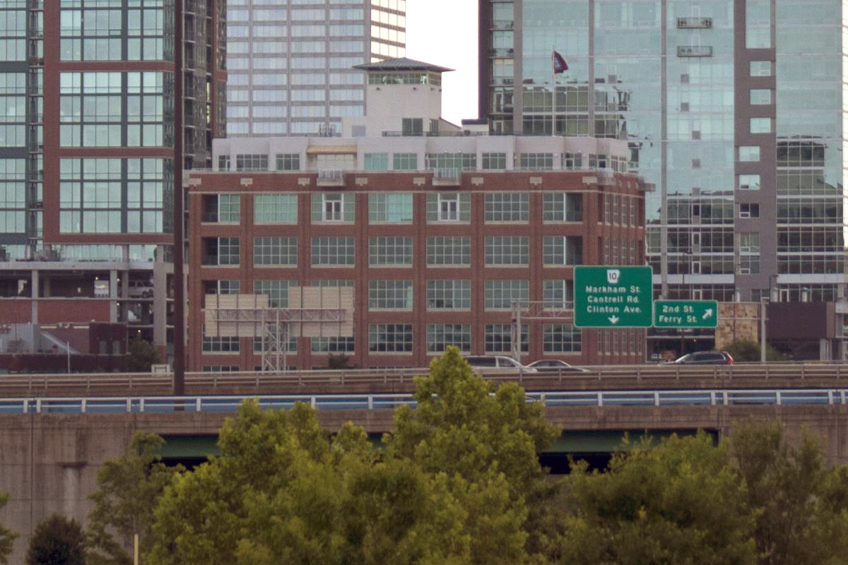 Moses, Tucker Sell Arkansas Capital Commerce Center for 8.5M