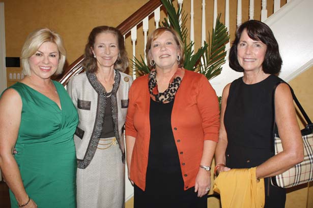 Terry Quinn, Mimi Hurst, Paula Schmidt, Julia Sunde