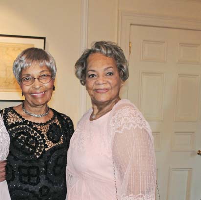 Pauline Porter, Raye Montague