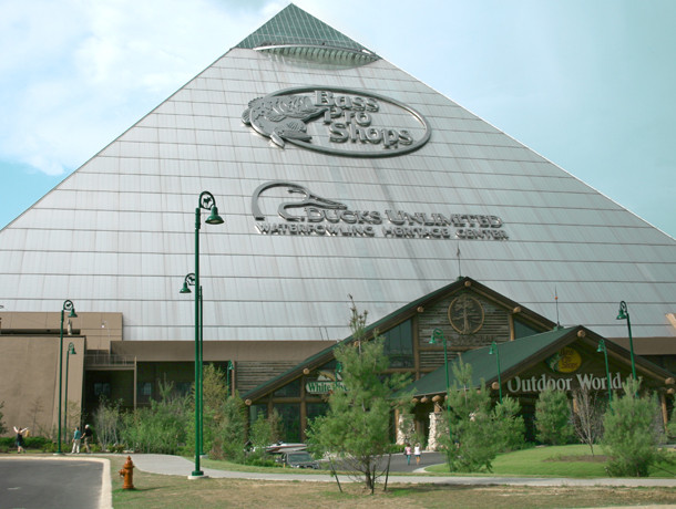 What's the deal with the Bass Pro Shops pyramid in Memphis?