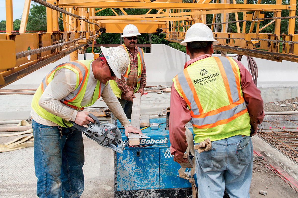 Cowboys Stadium Store - Manhattan Construction Company